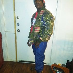 Meet your Posher, Anthony